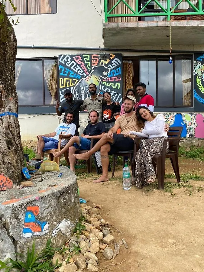 The Spot Inn מונאר